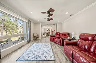 3905 Shady Creek Dr, Euless, TX 76040 - Photo 8