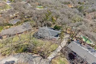 3905 Shady Creek Dr, Euless, TX 76040 - Photo 6