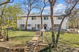 3905 Shady Creek Dr, Euless, TX 76040 - Photo 1