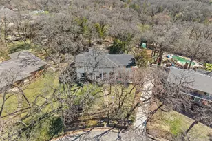 3905 Shady Creek Dr, Euless, TX 76040 - Photo 4