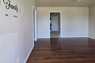 12121 Hoblitzelle Dr, Dallas, TX 75243 - Photo 4