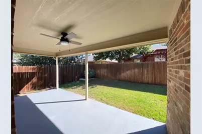 1835 Woodchase Drive, Fort Worth, TX 76120 - Photo 12