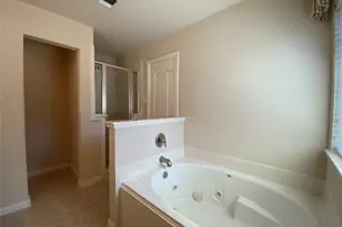 1835 Woodchase Dr, Fort Worth, TX 76120 - Photo 8