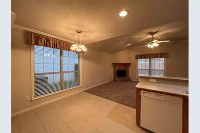 1835 Woodchase Drive, Fort Worth, TX 76120 - Photo 6