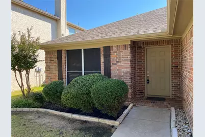 1835 Woodchase Drive, Fort Worth, TX 76120 - Photo 4