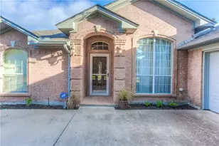 3200 Riverwood Dr, Fort Worth, TX 76116 - Photo 4