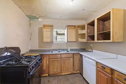 1703 Navaro Street, Dallas, TX 75208 - Photo 12