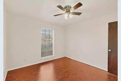 1926 Rambling Ridge Lane, Carrollton, TX 75007 - Photo 32