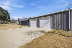 904 E College St, Athens, TX 75751 - Photo 22