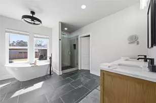 904 E College St, Athens, TX 75751 - Photo 12