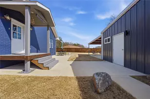 904 E College St, Athens, TX 75751 - Photo 20