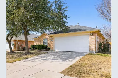 11813 Ponderosa Pine Drive, Fort Worth, TX 76244 - Photo 2