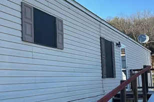 220 Country Side Ct, Springtown, TX 76082 - Photo 1