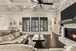 716 Coastal Meadows Ct, Granbury, TX 76049 - Photo 6