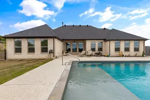 716 Coastal Meadows Ct, Granbury, TX 76049 - Photo 30