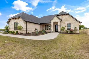 716 Coastal Meadows Ct, Granbury, TX 76049 - Photo 1