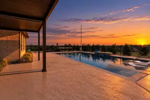 716 Coastal Meadows Ct, Granbury, TX 76049 - Photo 2