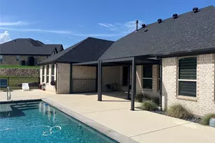 716 Coastal Meadows Ct, Granbury, TX 76049 - Photo 32