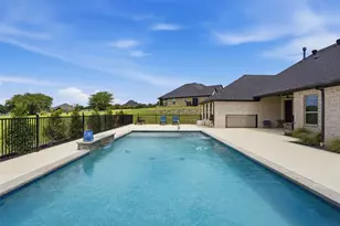 716 Coastal Meadows Ct, Granbury, TX 76049 - Photo 32