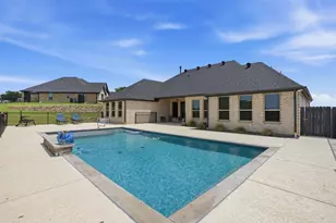 716 Coastal Meadows Ct, Granbury, TX 76049 - Photo 34