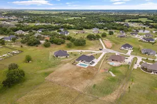 716 Coastal Meadows Ct, Granbury, TX 76049 - Photo 38