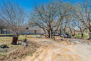 178 Co Rd 4372, Decatur, TX 76023 - Photo 2