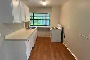 1102 Laurelhill Ct, Arlington, TX 76015 - Photo 6