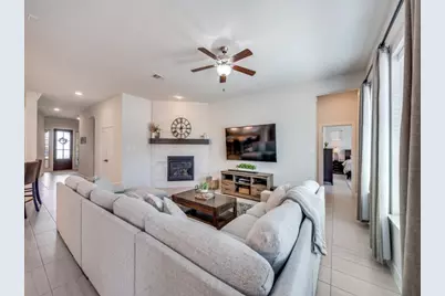 1044 Myers Park Trail, Roanoke, TX 76262 - Photo 6