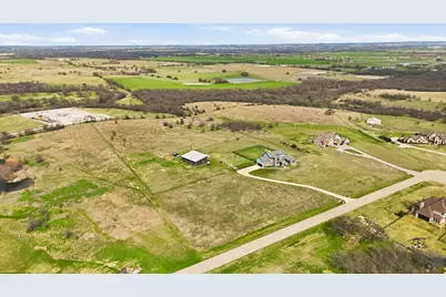 9630 Hackamore Court, Justin, TX 76247 - Photo 34