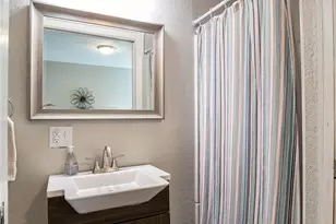 1108 N 28th St, Waco, TX 76707 - Photo 10