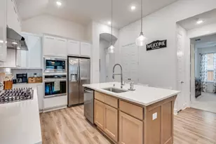 1808 Pelham Dr, Aubrey, TX 76227 - Photo 10