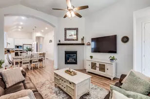 1808 Pelham Dr, Aubrey, TX 76227 - Photo 4