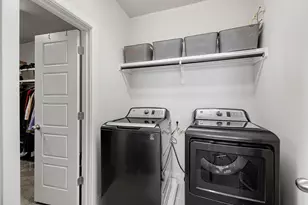 648 Aspen Valley Ln, Dallas, TX 75208 - Photo 36