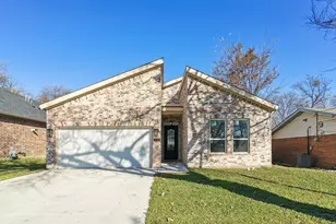 2114 Spikes St, Grand Prairie, TX 75051 - Photo 1