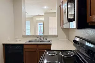 2205 Stoneleigh Pl, McKinney, TX 75071 - Photo 12