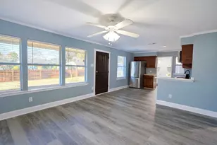 312 Halsey St, Dallas, TX 75224 - Photo 6