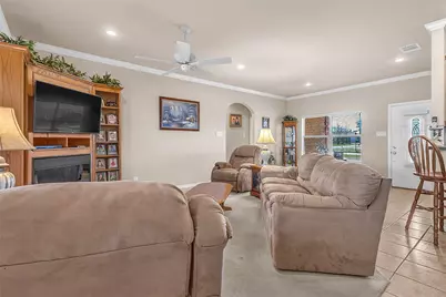300 W McAfee Street, Mabank, TX 75147 - Photo 8
