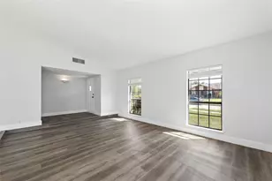 2119 Meadfoot Rd, Carrollton, TX 75007 - Photo 2