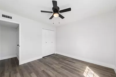 2119 Meadfoot Road, Carrollton, TX 75007 - Photo 22