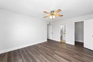 2119 Meadfoot Rd, Carrollton, TX 75007 - Photo 18