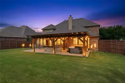 6205 Prairie Hill Lane, Flower Mound, TX 75028 - Photo 2