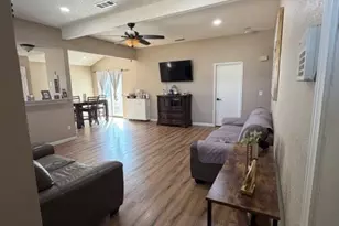 604 Red Coat Ln, Arlington, TX 76002 - Photo 4