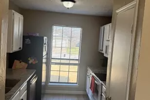 604 Red Coat Ln, Arlington, TX 76002 - Photo 16
