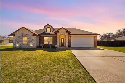 207 Hawk Ridge, Lacy Lakeview, TX 76705 - Photo 2