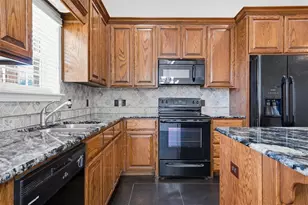 207 Hawk Ridge, Lacy Lakeview, TX 76705 - Photo 12