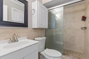 7812 Royal Ln, Dallas, TX 75230 - Photo 12