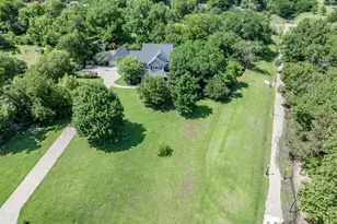 119 College St, Farmersville, TX 75442 - Photo 4