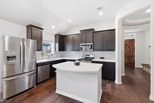 1020 Embers Ln, Denton, TX 76201 - Photo 4