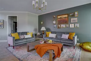 2130 Montclair Ln, Lewisville, TX 75067 - Photo 4