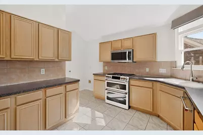 4557 Highridge Drive, The Colony, TX 75056 - Photo 6